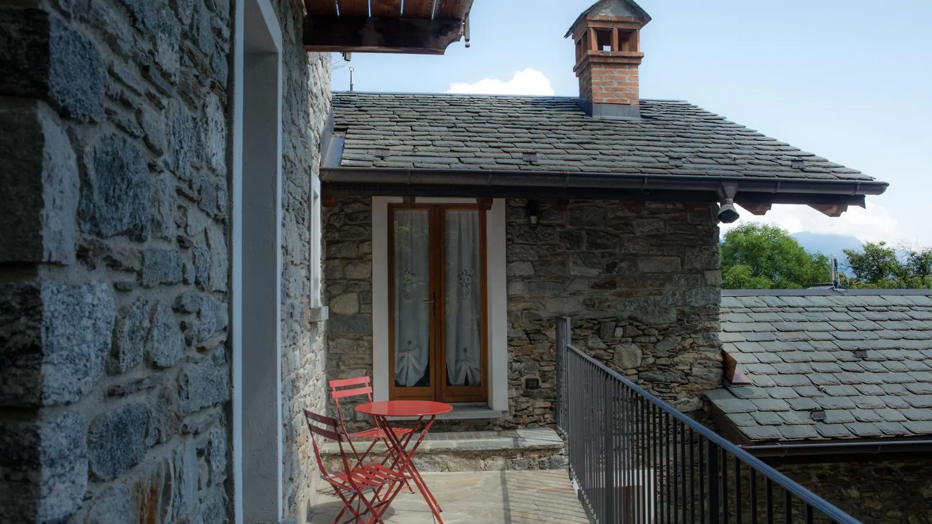 Country house Agriturismo La Fonte Di Mariella Guest House Gravedona