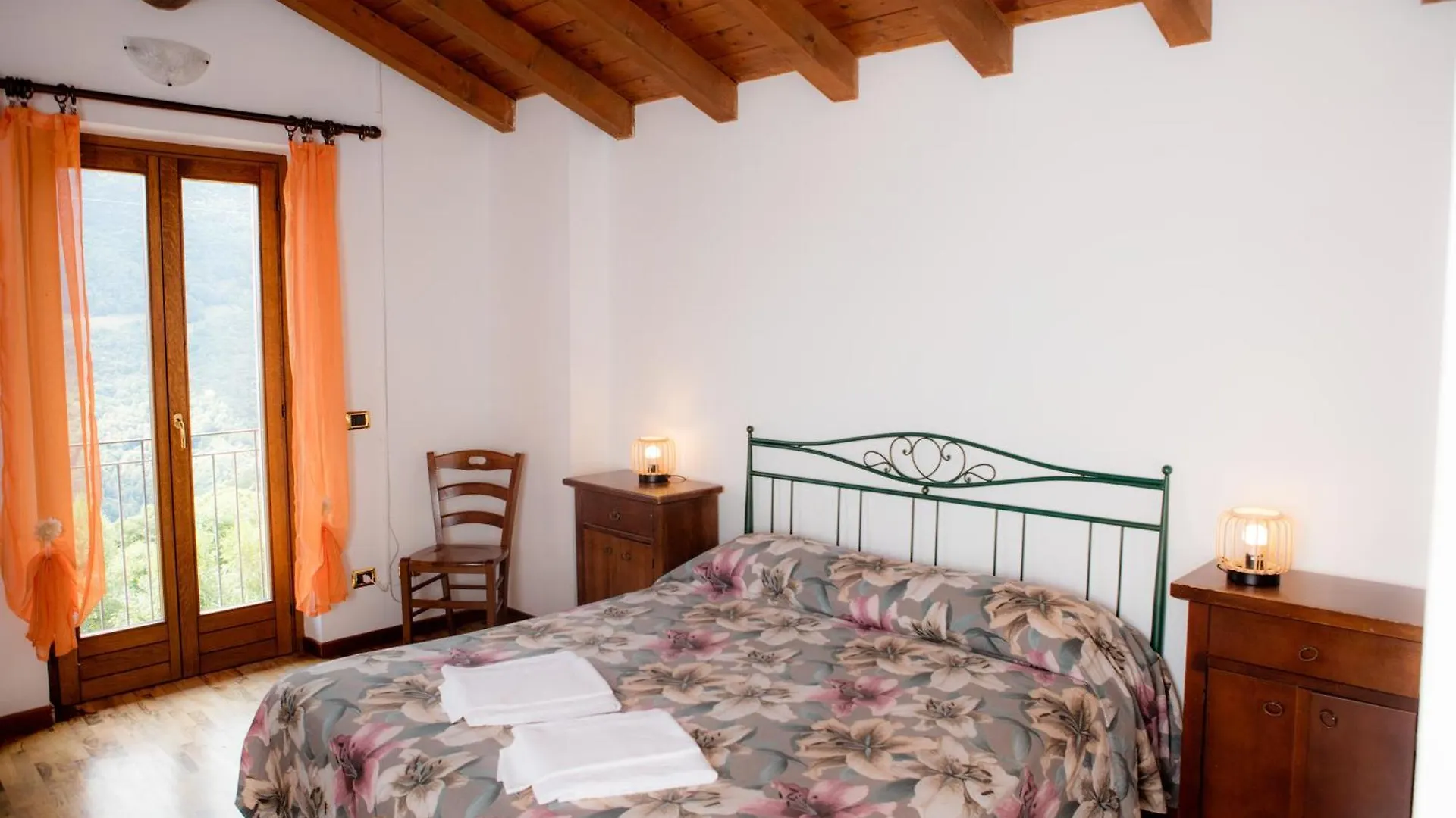 Agriturismo La Fonte Di Mariella Guest House Gravedona