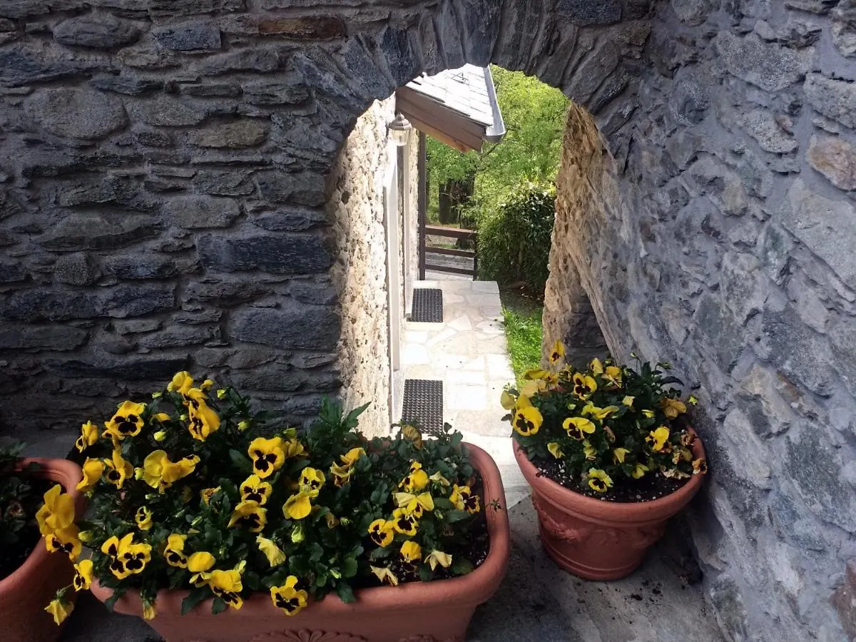 Agriturismo La Fonte Di Mariella Gravedona Country house