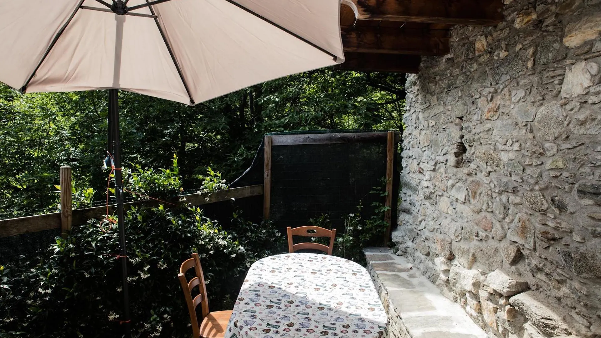 Agriturismo La Fonte Di Mariella Gravedona