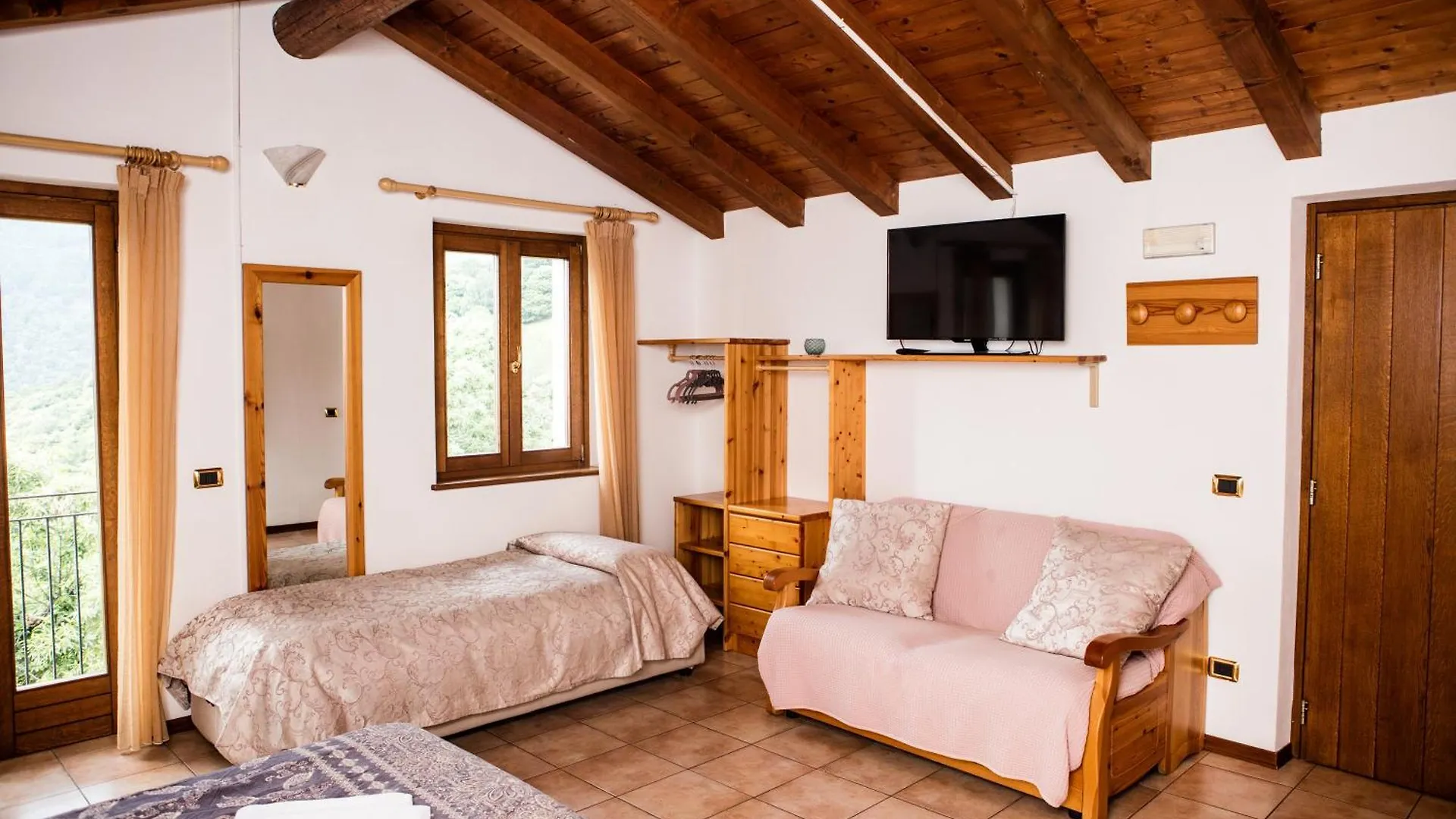 Country house Agriturismo La Fonte Di Mariella Gravedona