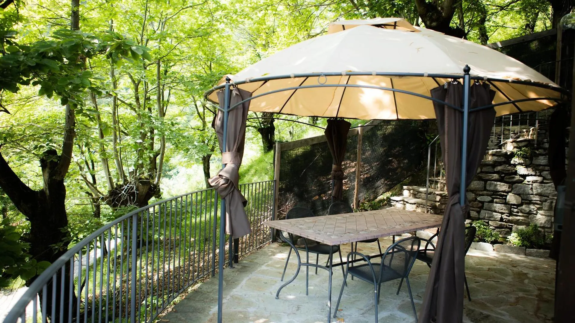 Agriturismo La Fonte Di Mariella Gravedona Italy
